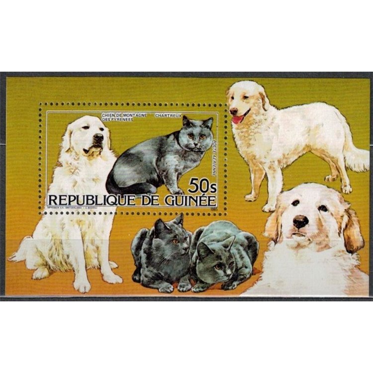 GUINEA 1985 Dogs and cats - Dogs & cats 1 s/s MNH**
