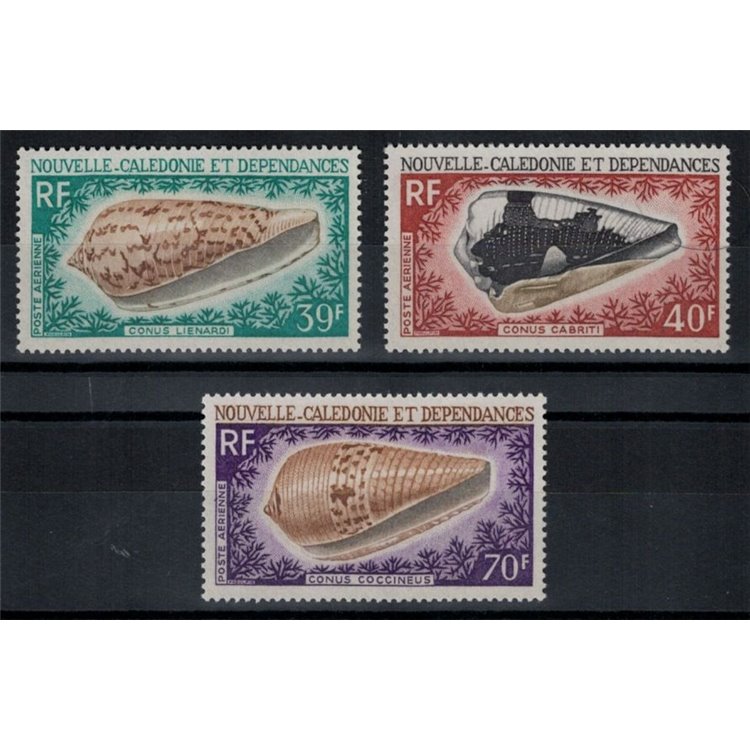 NUOVA CALEDONIA 1968 Conchiglie 3v MNH**
