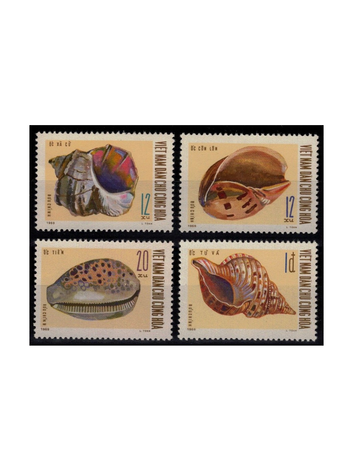 VIETNAM DEL NORD 1970 Conchiglie 4v MNH**