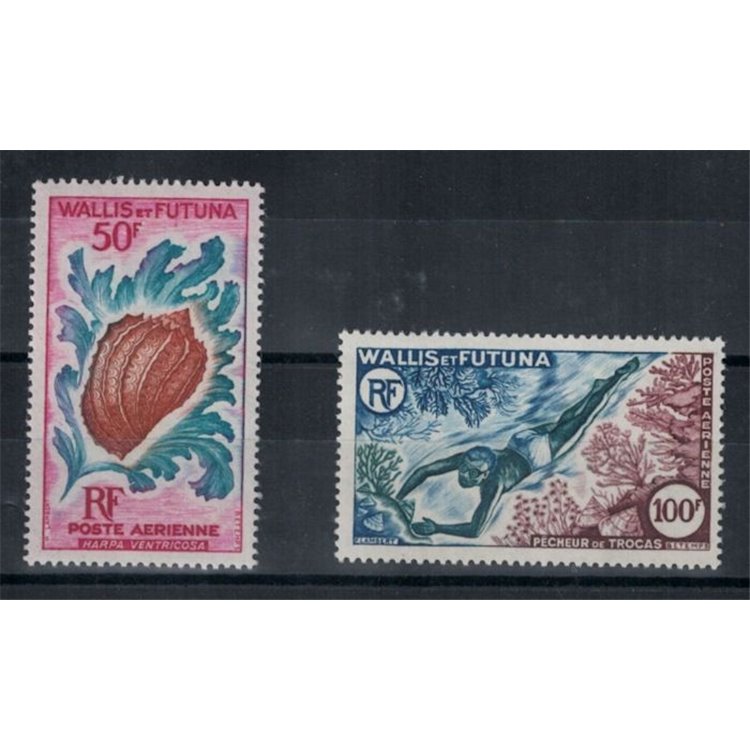 WALLIS AND FUTUNA 1962 Shells (airmail) 2v MNH**