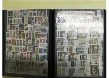 AUSTRIA 1870-2007 Lot of thousands of MNH stamps**