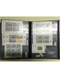 AUSTRIA 1870-2007 Lotto di migliaia di francobolli MNH**