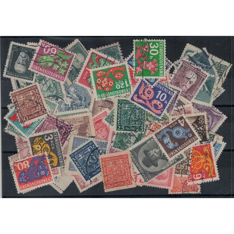 CZECHOSLOVAKIA Lot of 100 used stamps all different in complete sets (3)