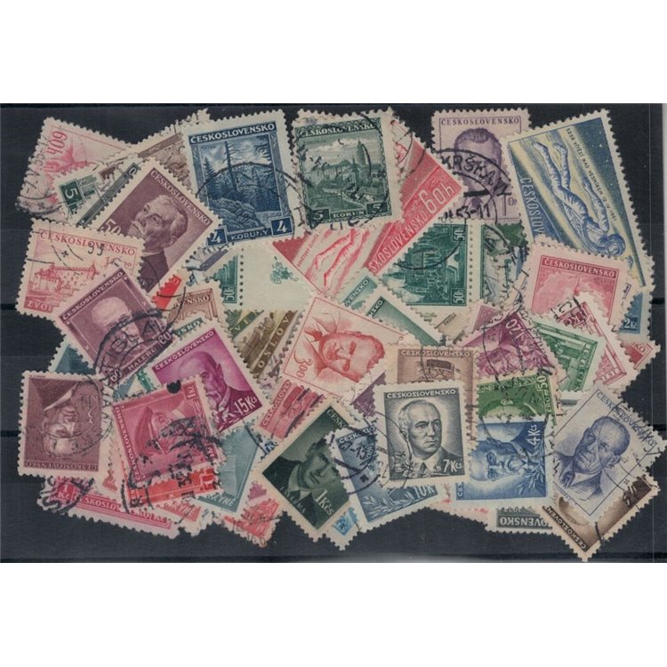 CZECHOSLOVAKIA Lot of 100 used stamps all different in complete sets (4)