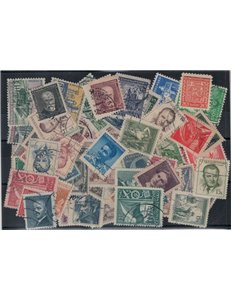 CZECHOSLOVAKIA Lot of 100 used stamps all different in complete sets (6)