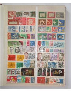 GERMANIA DDR 1960/80 Classificatore con francobolli MNH**