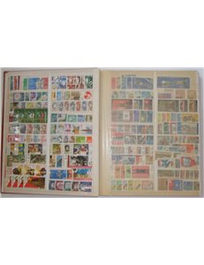 GERMANIA DDR 1960/80 Classificatore con francobolli MNH**