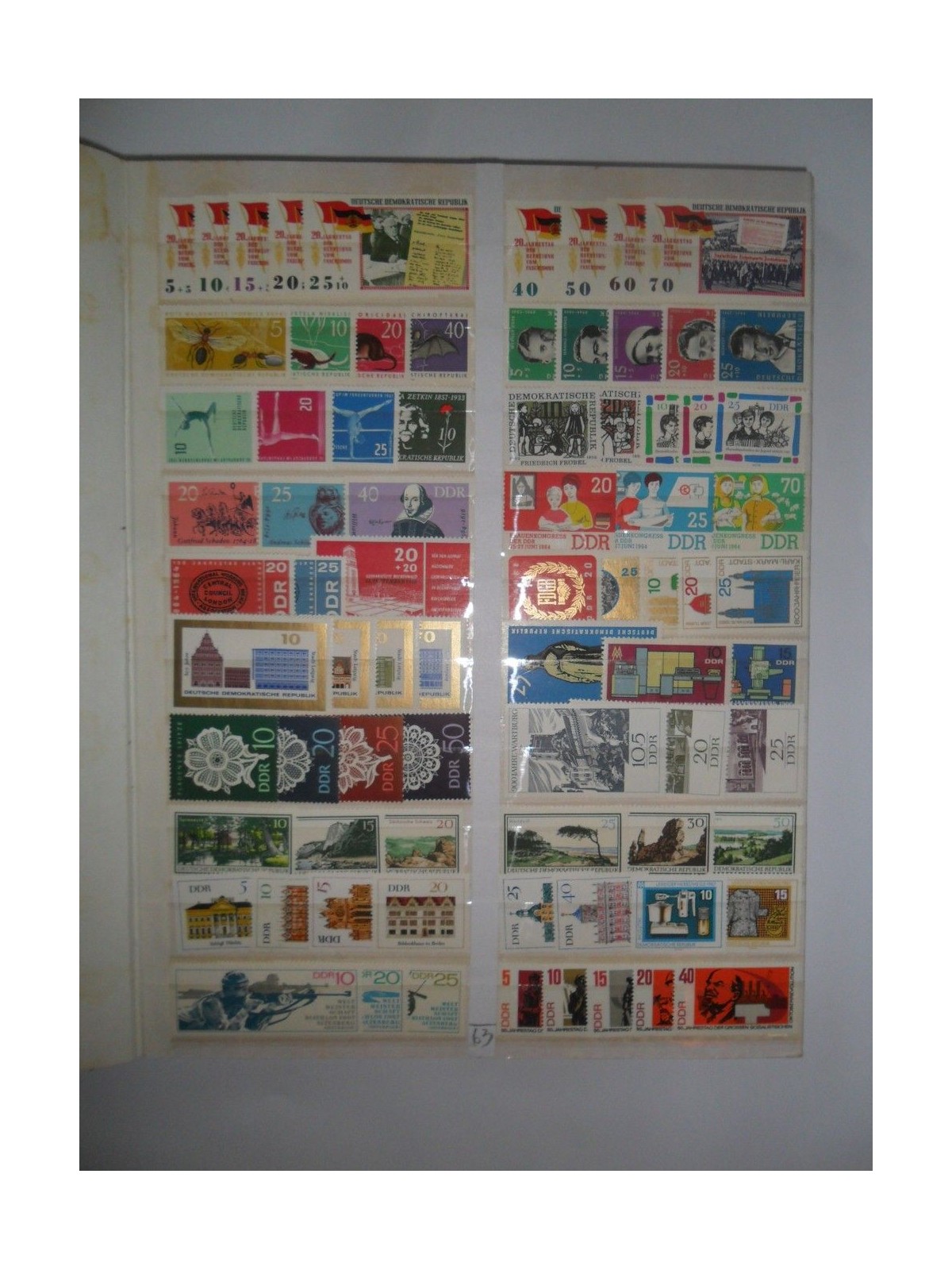 GERMANIA DDR/REICH/SAAR/BADEN Classificatore con francobolli