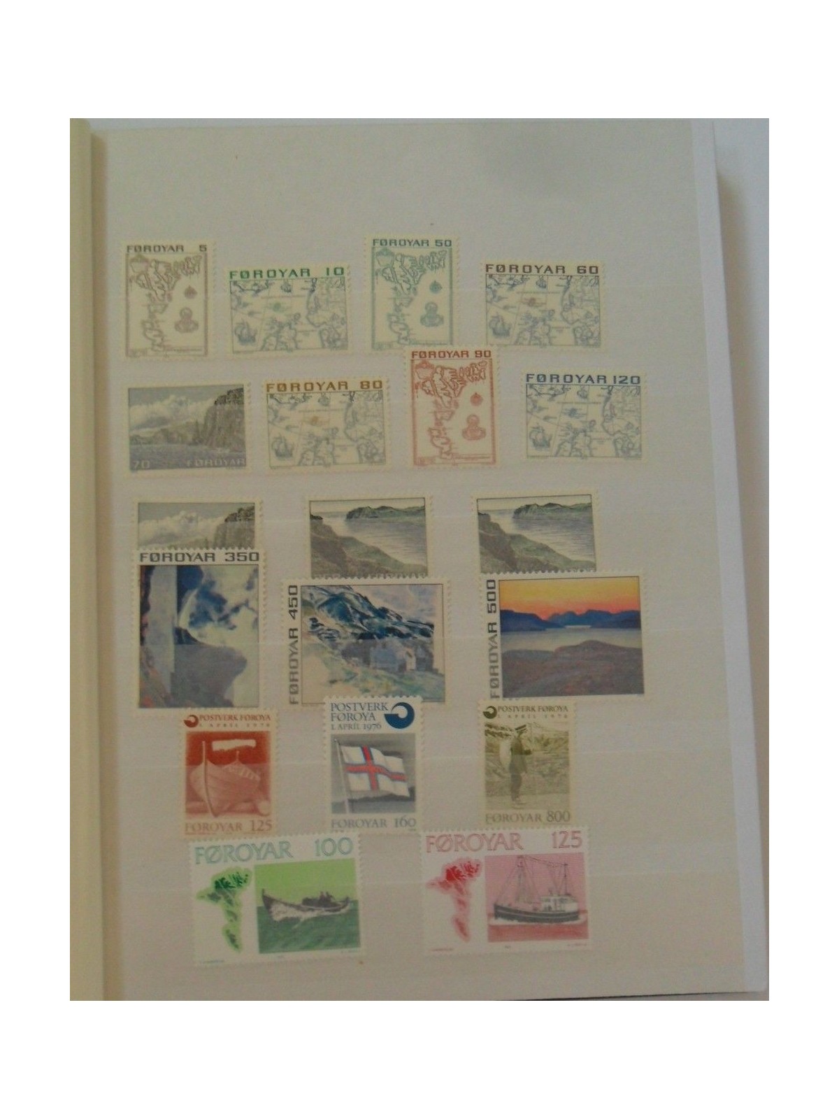 ISOLE FAEROER 1970-80-90 Classificatore con francobolli MNH**